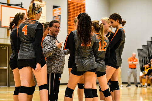 Williams Bay Volleyball Pictures - Photo Number 2