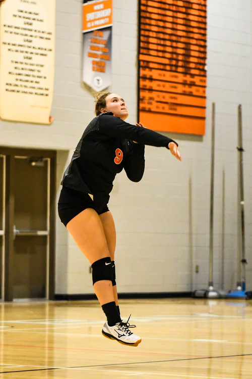 Williams Bay Volleyball Pictures - Photo Number 8