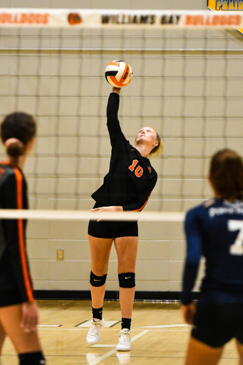 Williams Bay Volleyball Pictures - Photo Number 9